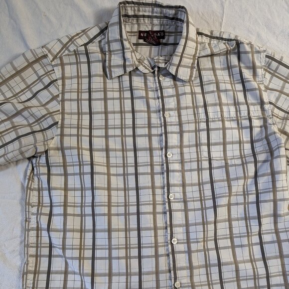 NEVADA MEN'S BUTTON UP FRONT SHORT SLEEVE SHIRT COLLAR NECK SIZE MEDIUM CASUAL - Picture 2 of 16